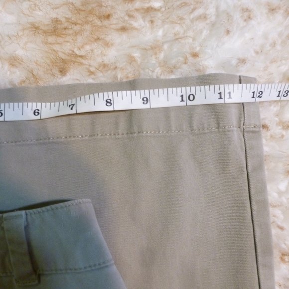 Cute - Curvy Khaki Flare leg pants with pockets size 12 - Picture 4 of 8